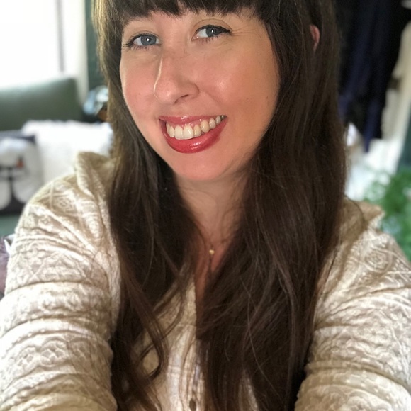 Meet your Posher, Mallory - Picture 4 of 7